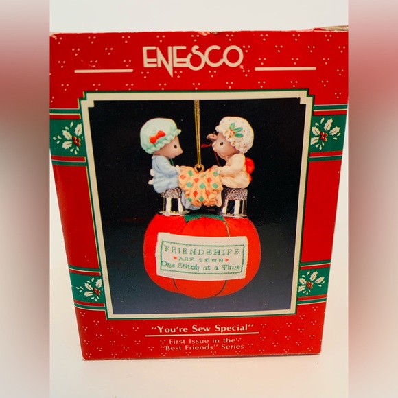 Enesco Treasury of Christmas You're Sew Special Christmas Ornament Best friends - Picture 4 of 9